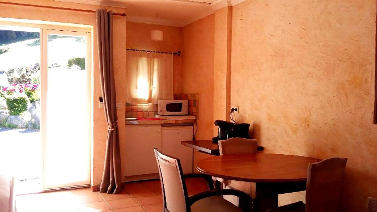 Chambres D Hotes La Cavaliere Accous Bagian luar foto